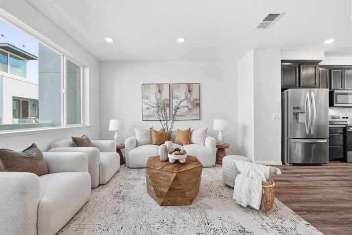 Property Photo:  604 Apricot Way  CA 95133 