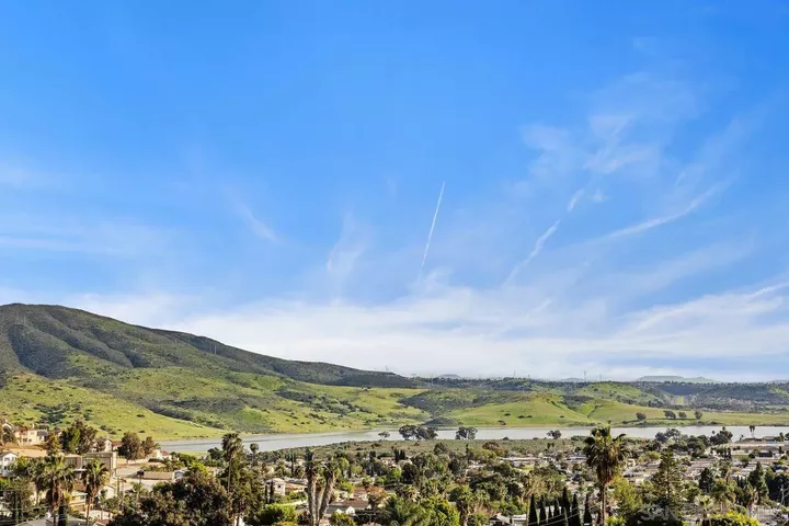 Property Photo: 9545 Chestnut St CA 91977