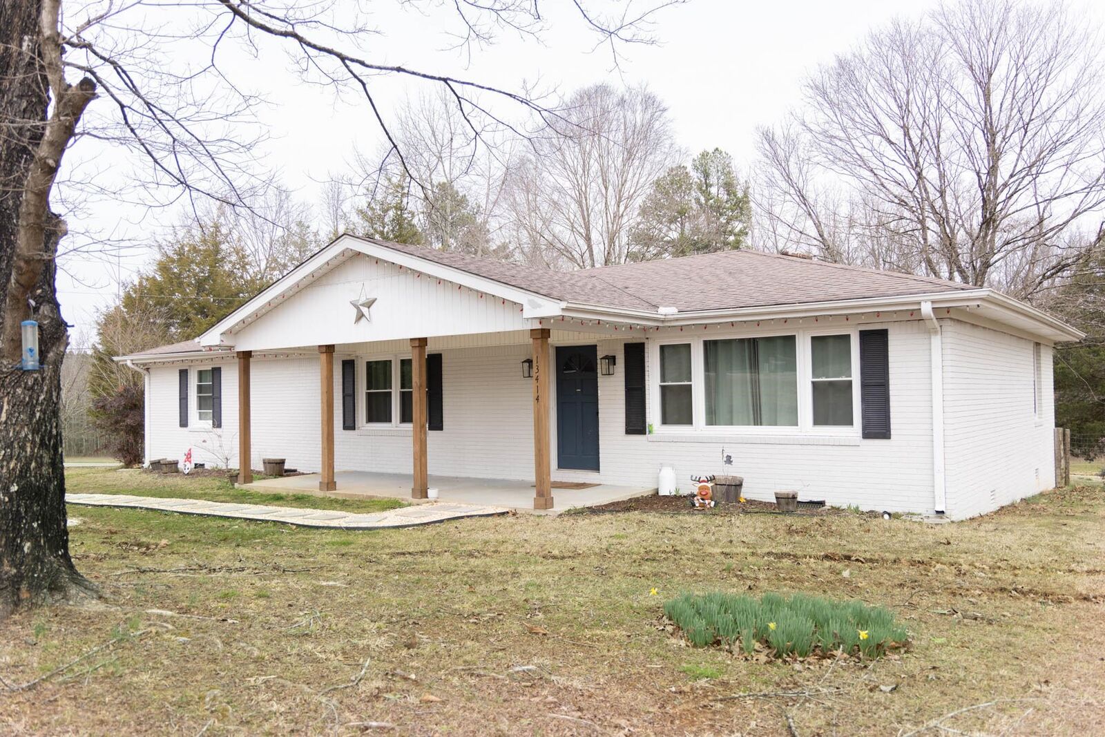 Property Photo:  13414 Hwy 157  AL 35633 - FLORENCE 