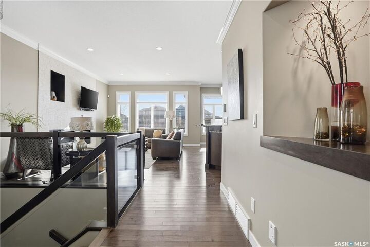 Property Photo: 4506 Sandpiper Crescent E SK S4V 1N1