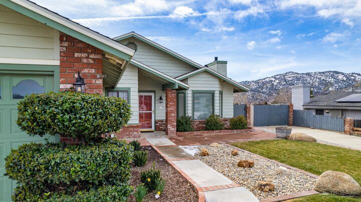 Property Photo:  22221 Bogie Street  CA 93561 