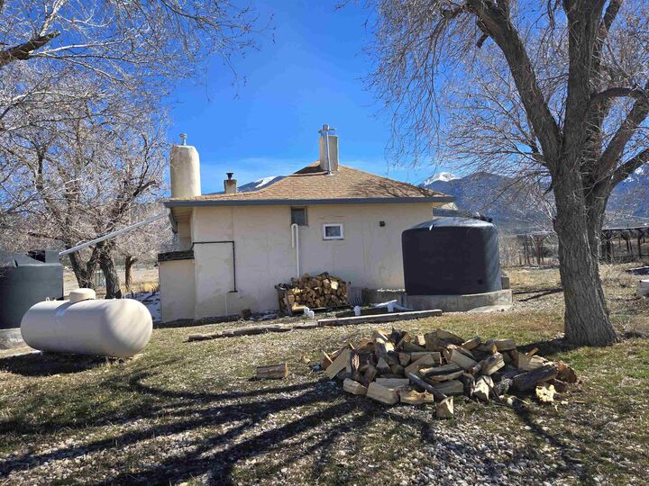 Property Photo: 3204 Hwy 522 NM 87556