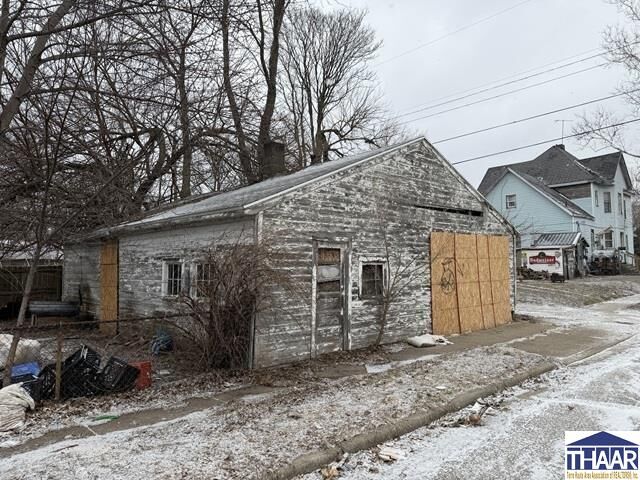 Property Photo:  601 N 13th 1/2 Street  IN 47807 