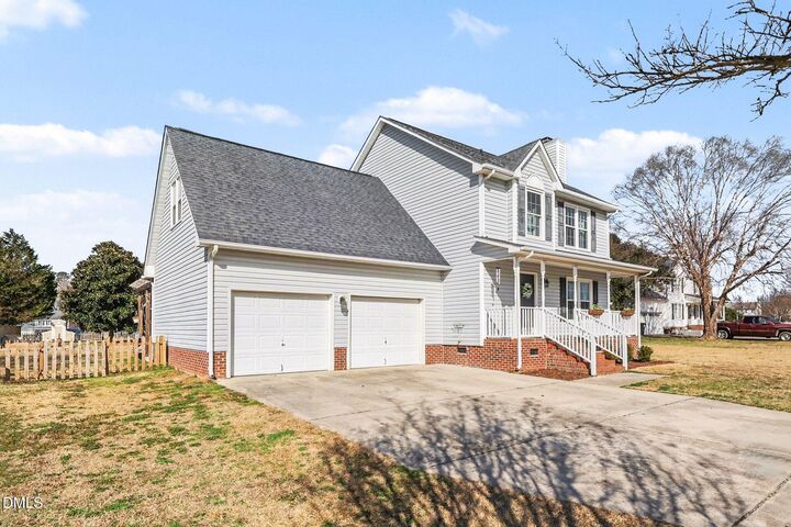 Property Photo: 103 Lynnville Court NC 27546