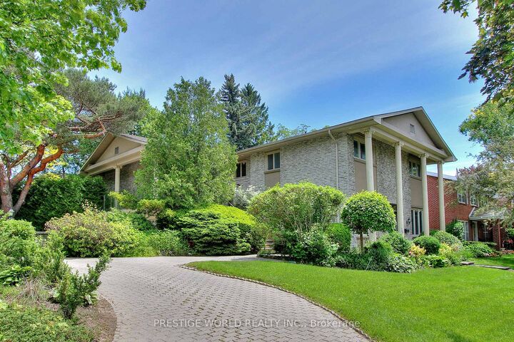 Property Photo: 3 Nomad Crescent ON M3B 1S5