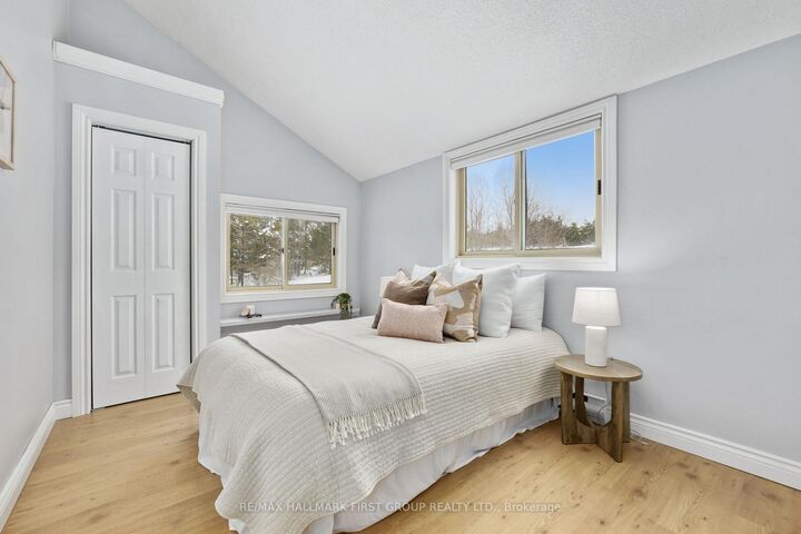 110 Davis Road — photo 1