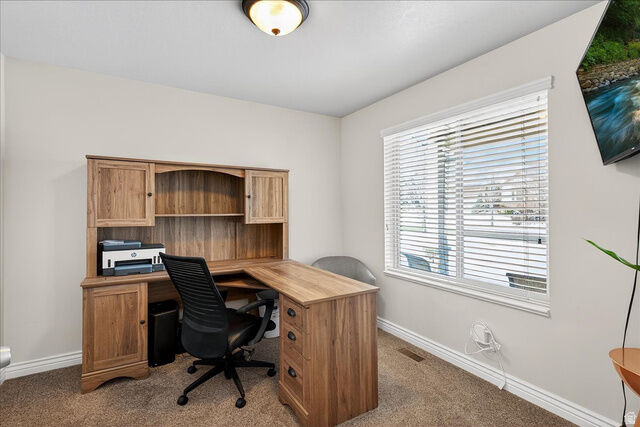 Property Photo: 5980 Rawhide Ct UT 84050