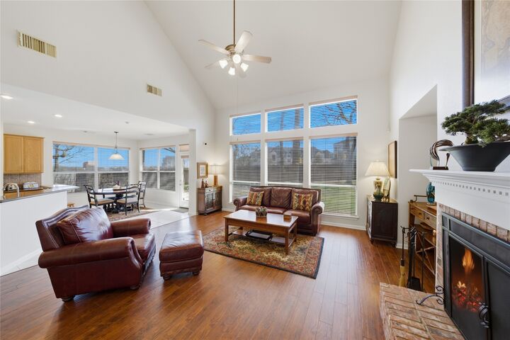 Property Photo:  10709 Pedigree Cove  TX 78748 