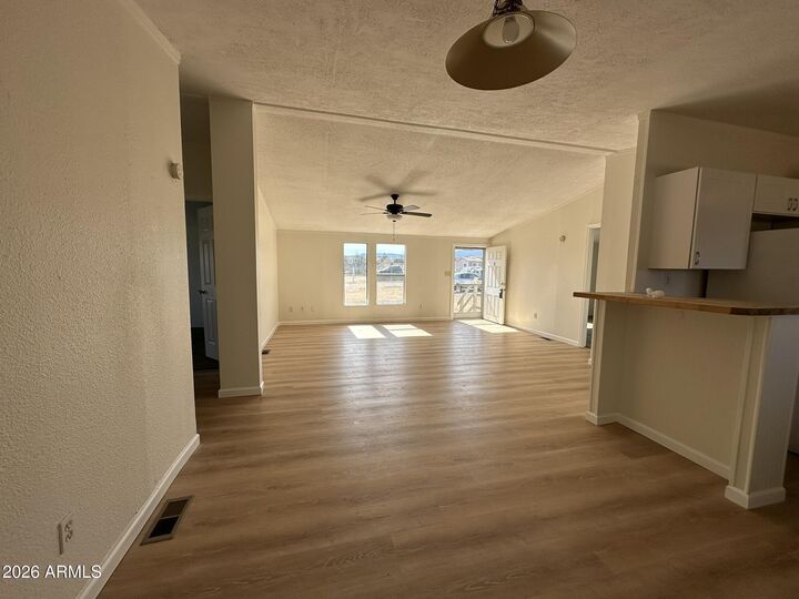 Property Photo:  5220 E Pearl Lane  AZ 86326 