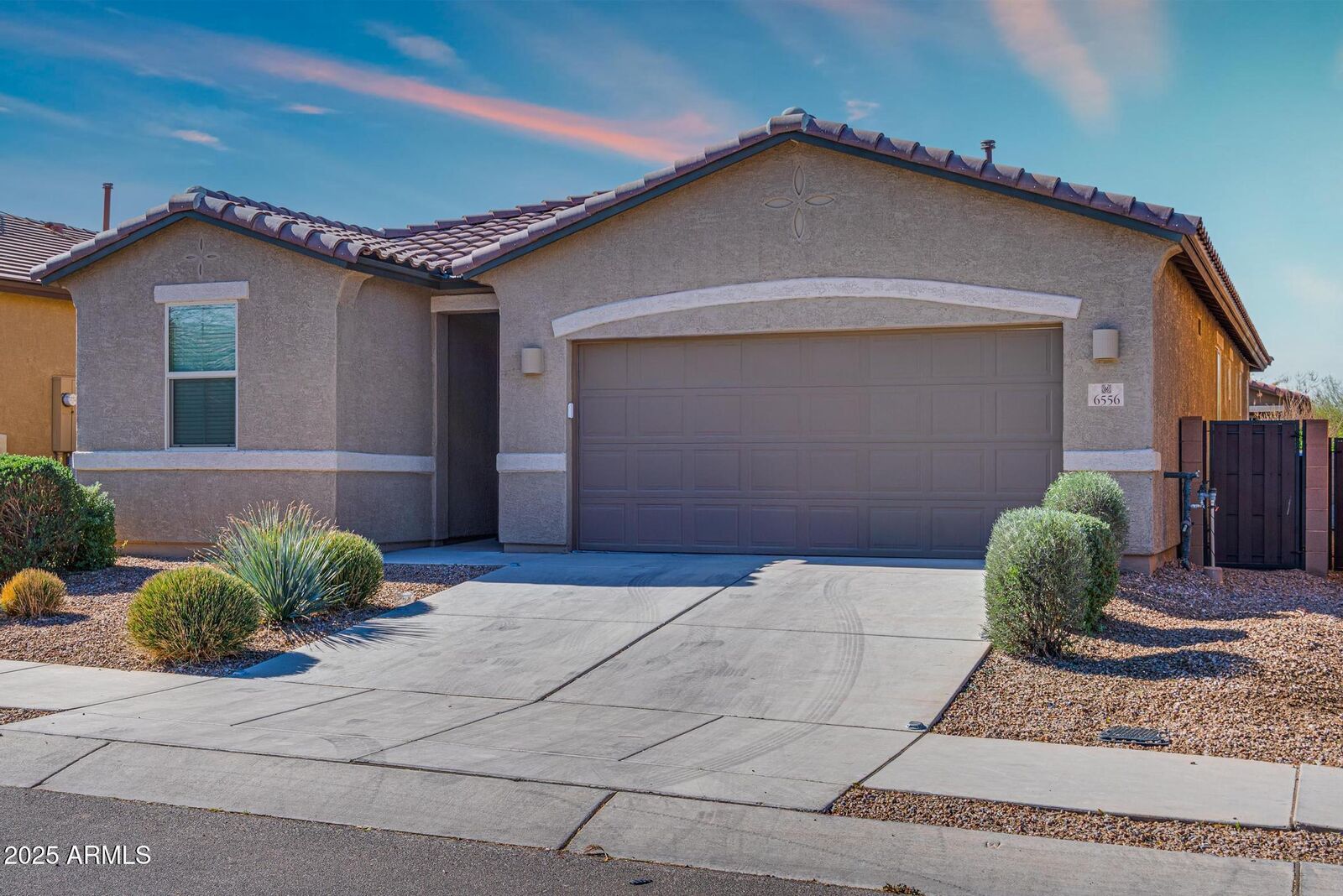 Property Photo:  6556 E Via Arroyo Azul --  AZ 85756 