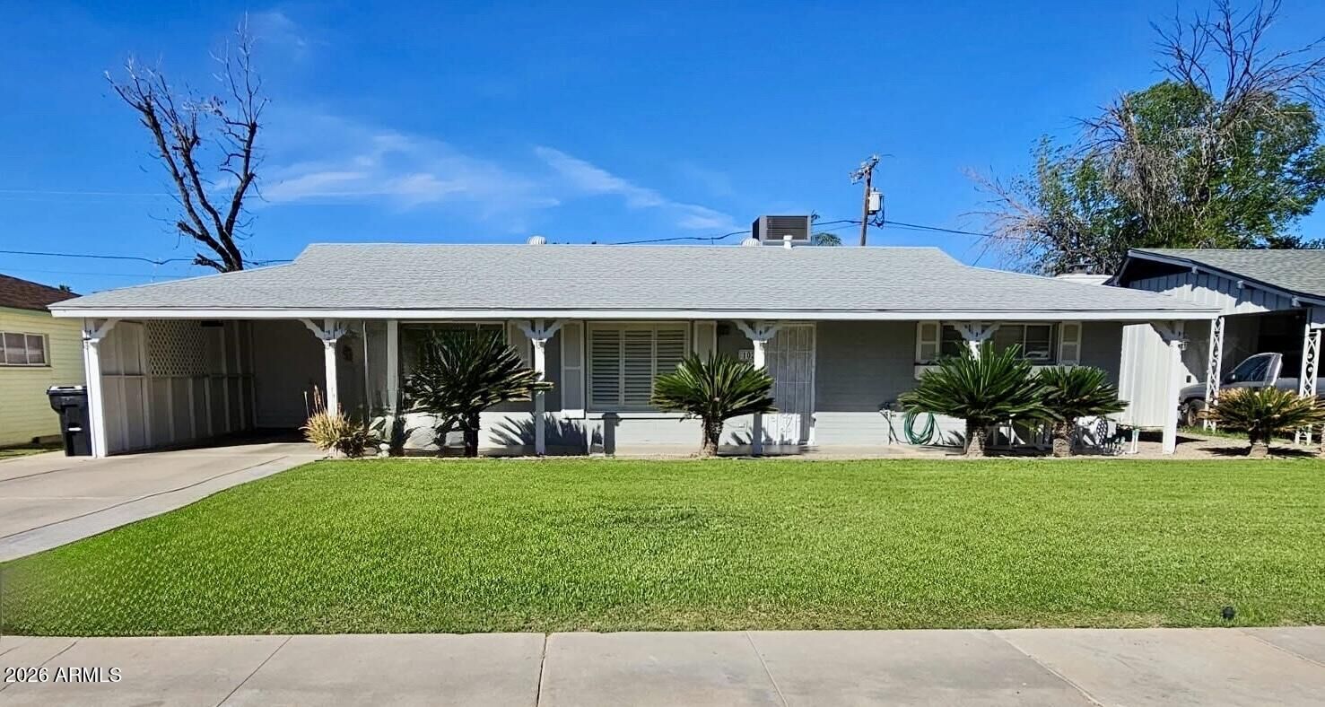 Property Photo:  102 S Catalina Street  AZ 85233 