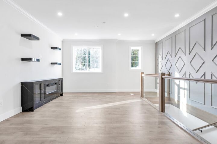 Property Photo: 33985 Best Avenue BC V2V 6B2