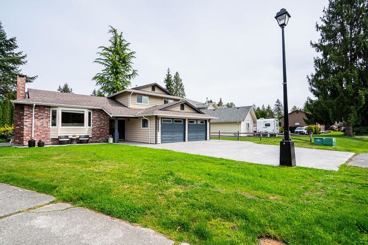 Property Photo: 20685 125 Avenue BC V2X 8N9