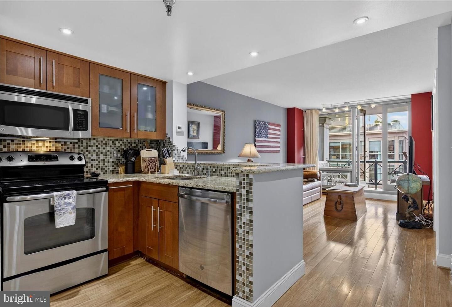 Property Photo:  801 Pennsylvania Avenue NW 1204  DC 20004 