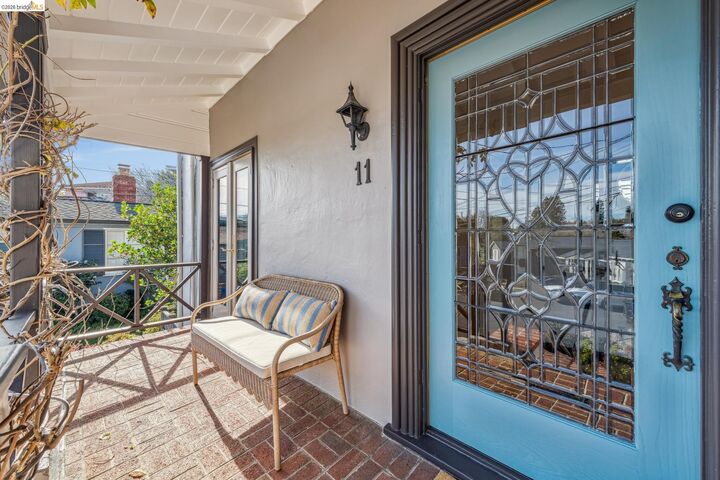 Property Photo:  11 Parkside Dr  CA 94611 