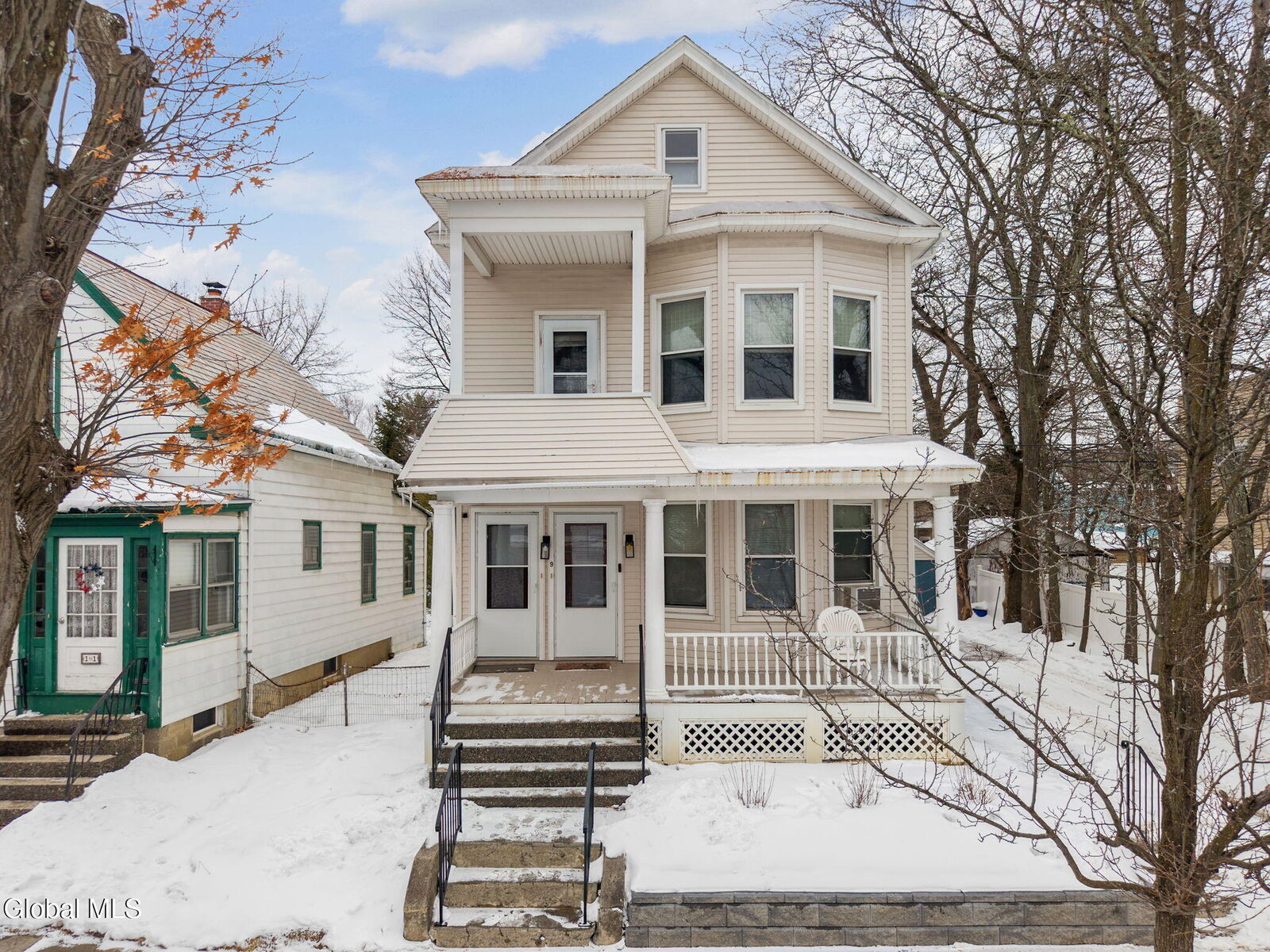 Property Photo:  9 Mereline Avenue  NY 12209 