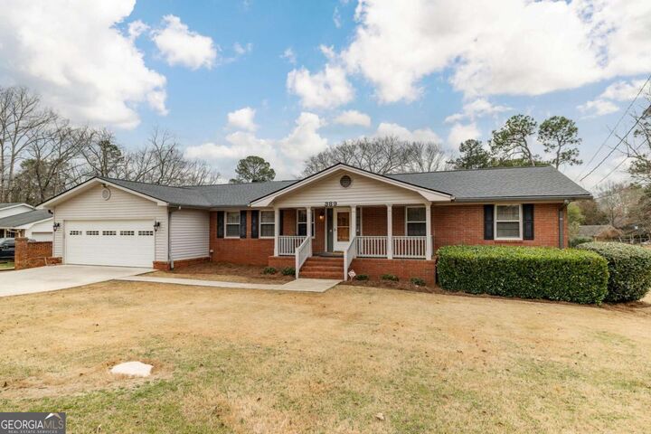 Property Photo: 389 Ashton Drive GA 30606