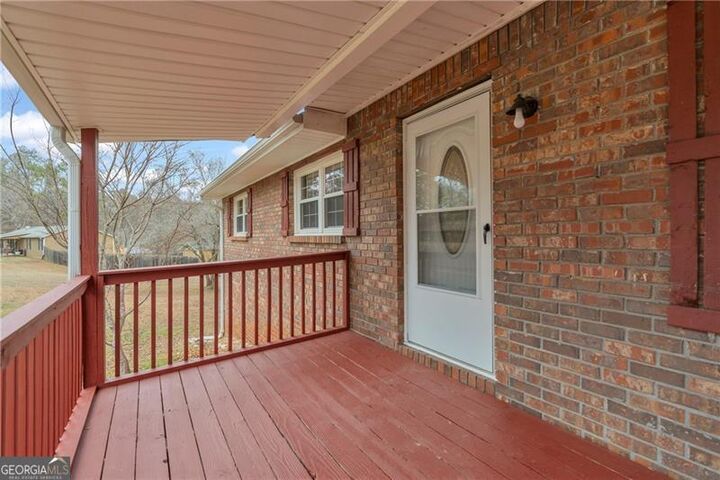 Property Photo: 32 Cox Road SE GA 30121