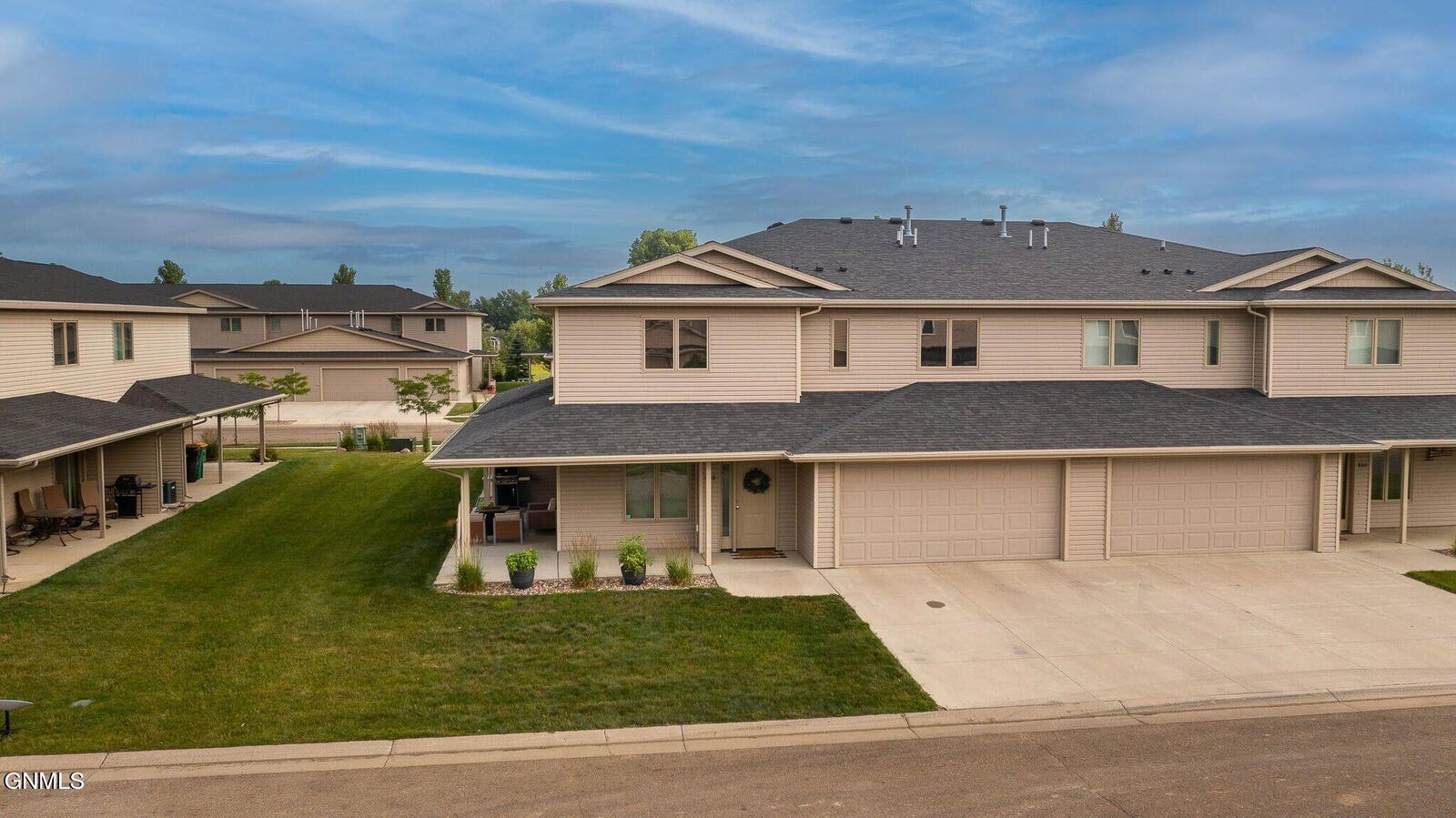 Property Photo: 808 Compass Lane ND 58504