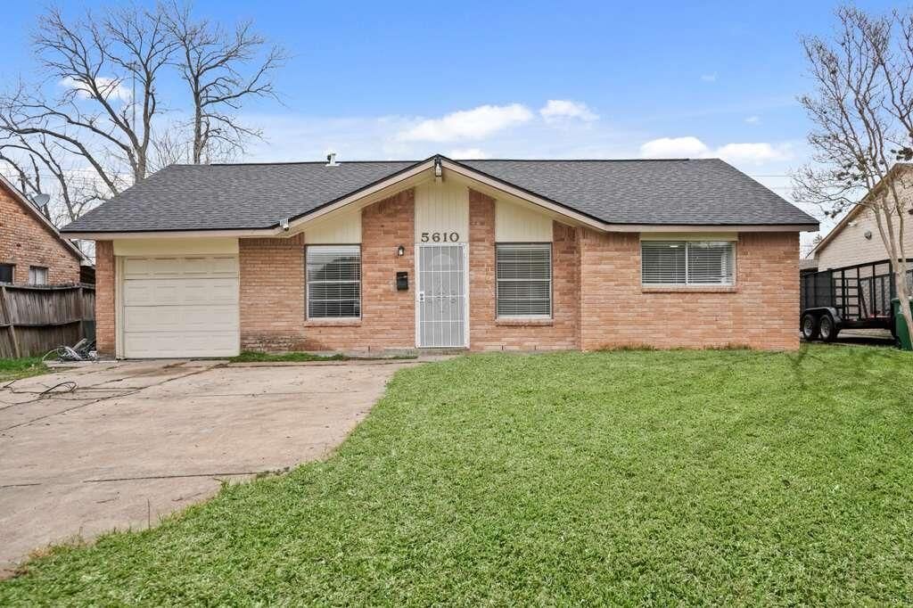 Property Photo:  5610 Arthington Street  TX 77053 