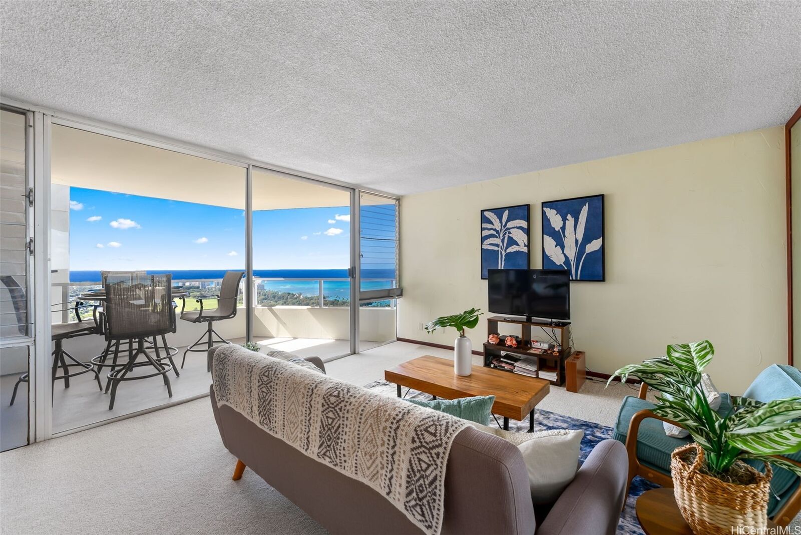 Property Photo:  2600 Pualani Way 3604  HI 96815 
