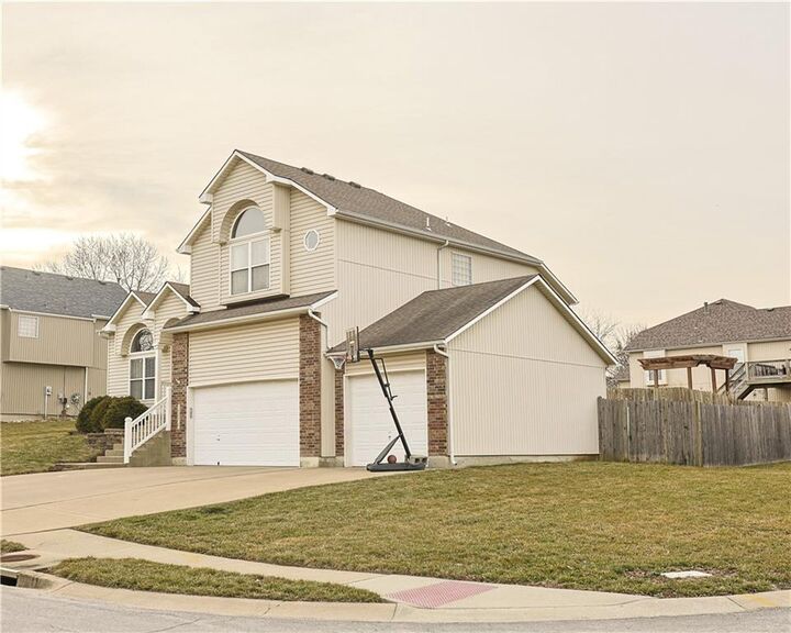 Property Photo: 18801 E 24th Terrace MO 64057