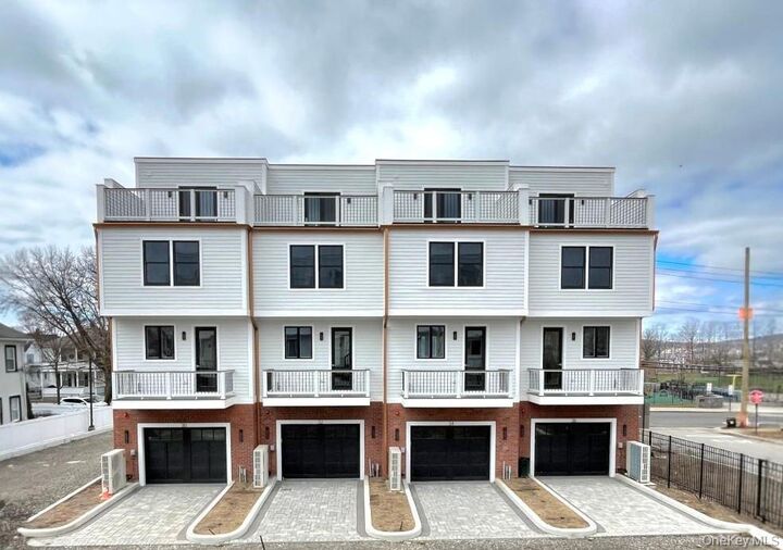 Property Photo:  32 Andrews Lane  NY 10591 