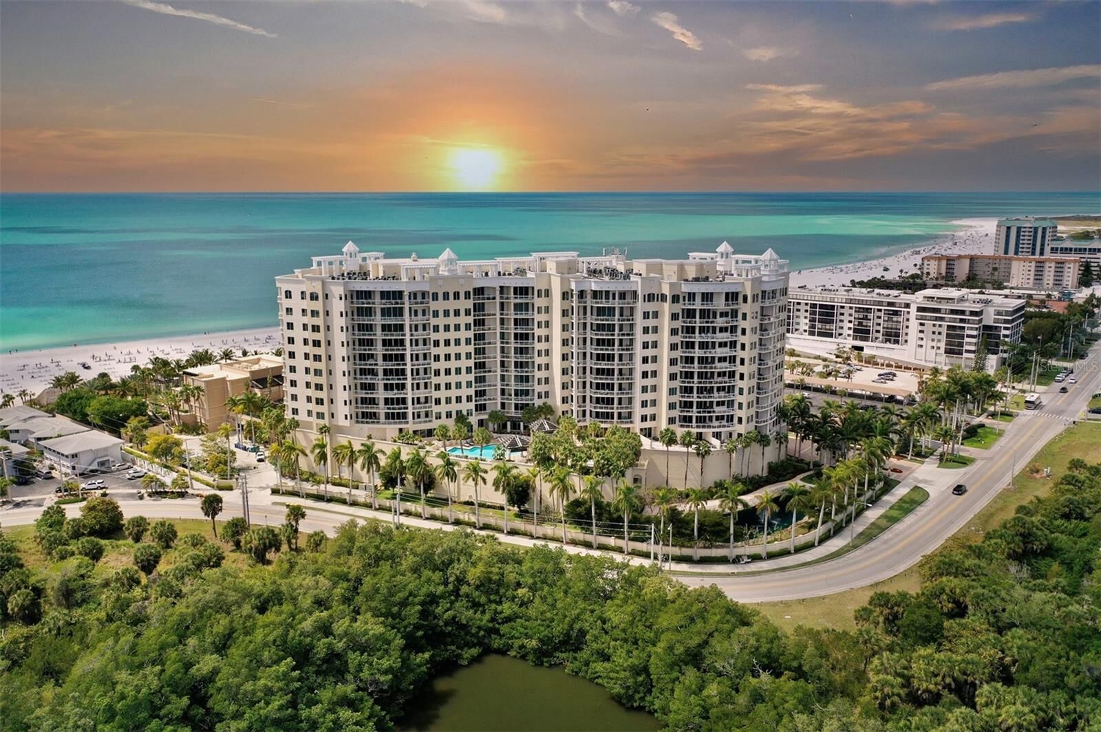 Property Photo:  1300 Benjamin Franklin Drive 303  FL 34236 
