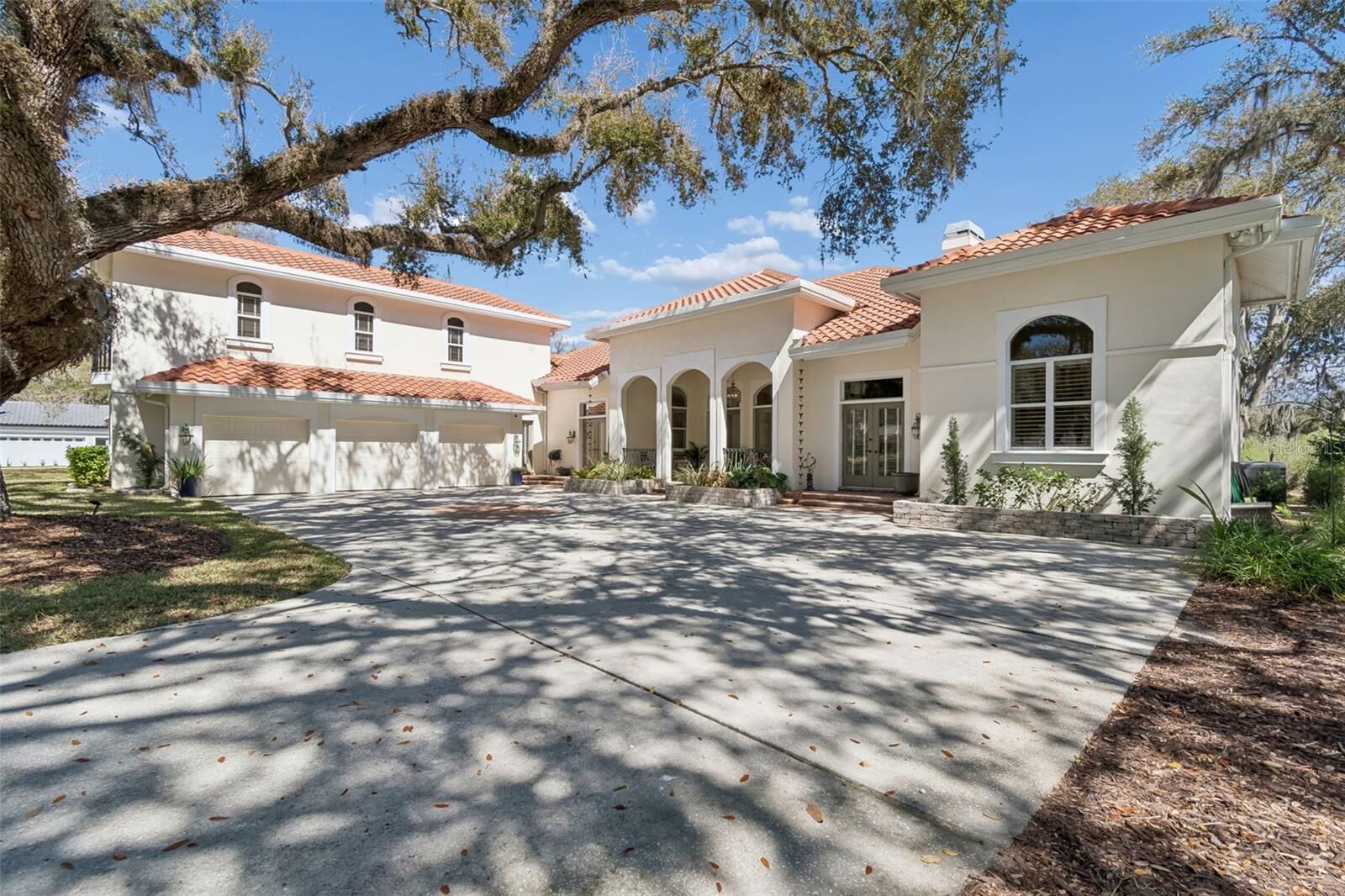 Property Photo:  5212 Golf Links Boulevard  FL 33541 