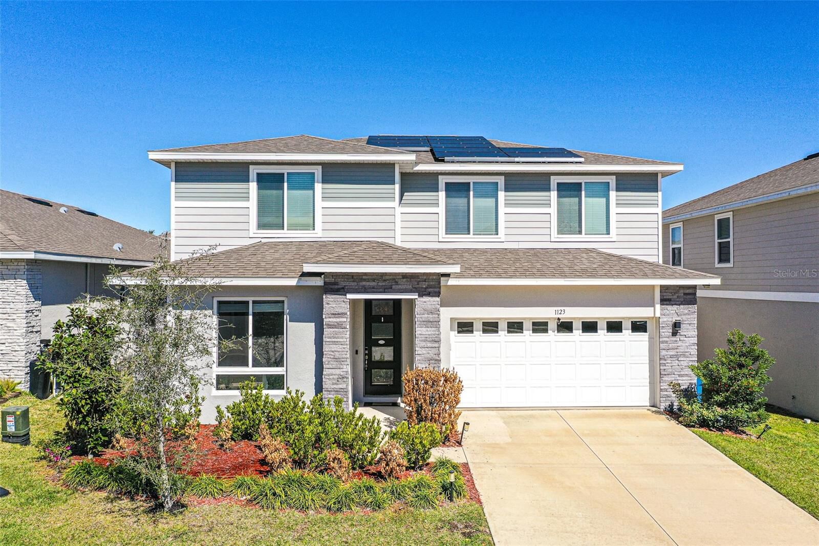 Property Photo:  1123 Sugarwood Street  FL 33837 