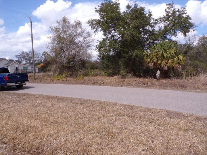 Property Photo: 208 And 214 Rose Circle FL 33982