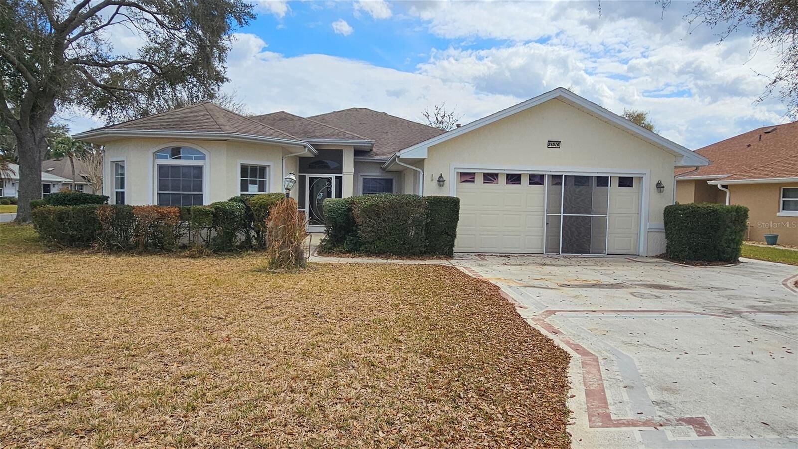 Property Photo:  21516 Castle View Court  FL 34748 