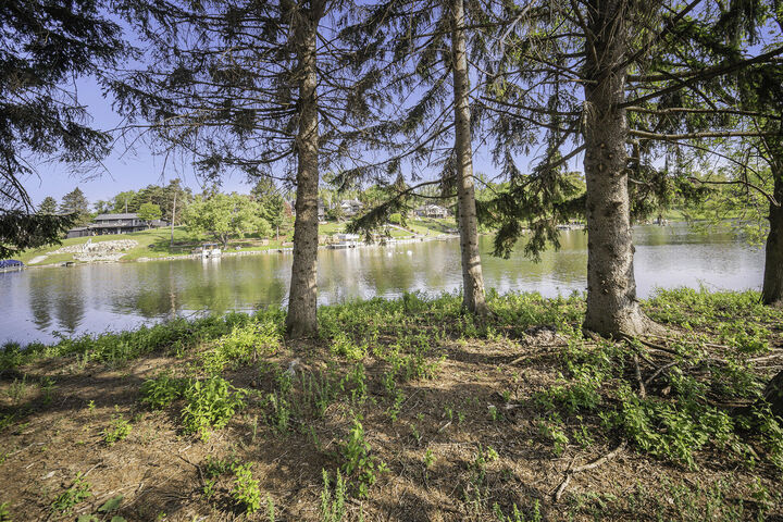 Property Photo: 11248 Lemott Circle MI 49249