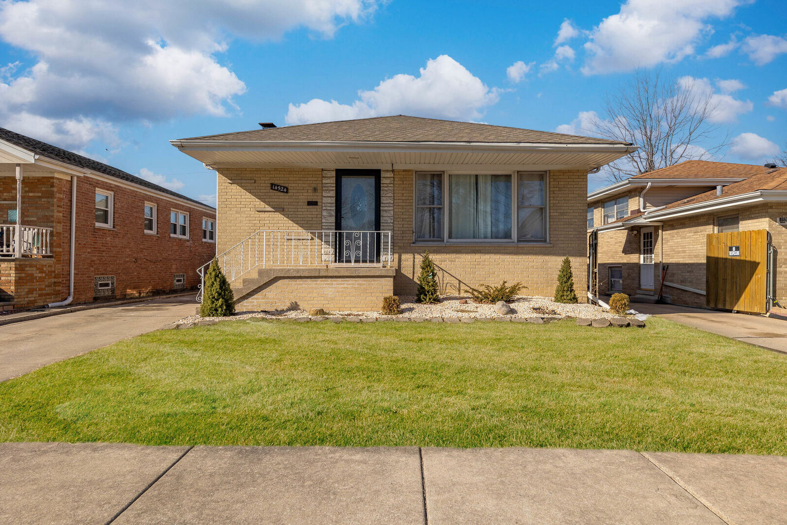 Property Photo:  14524 S Campbell Avenue  IL 60469 