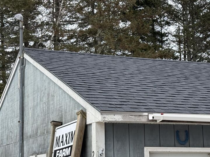 Property Photo: 27 Tea Hill Road ME 04681