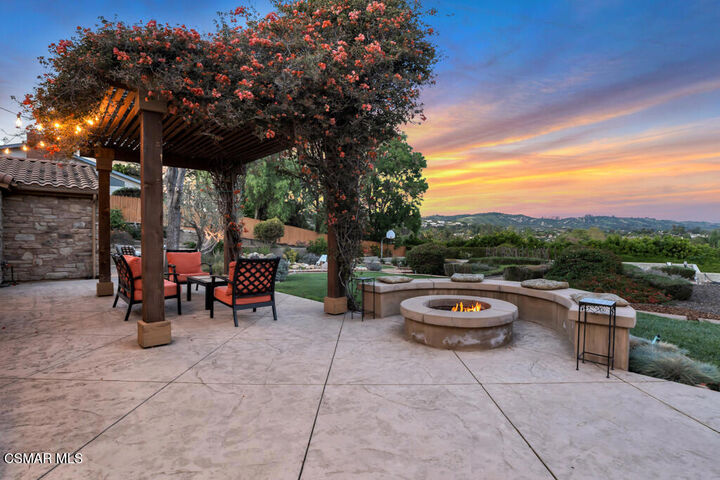 Property Photo:  1660 San Rafael Way  CA 93012 