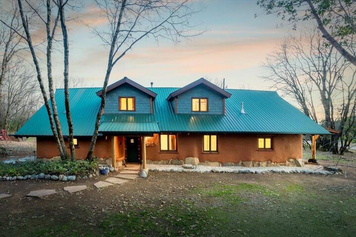 Property Photo:  18085 Oak Tree Road  CA 95959 