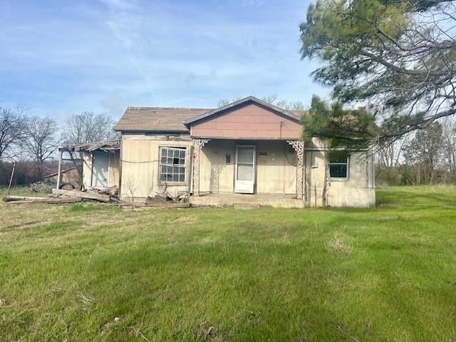 Property Photo:  715 Echols  TX 76667 
