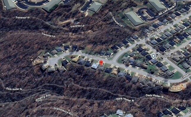 Property Photo:  1601 Cresent Street  AR 72712 