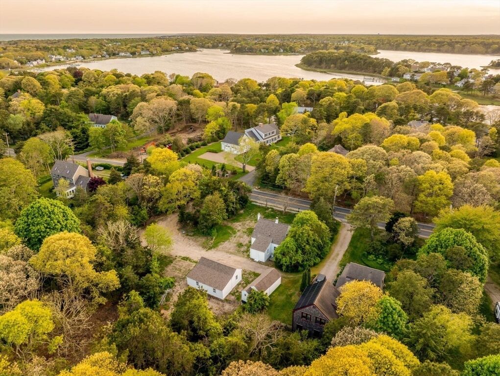 Property Photo:  194 Main St  MA 02638 