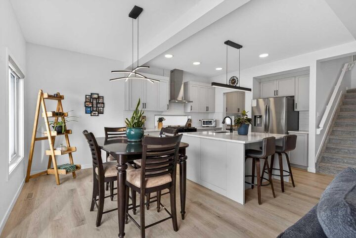 Property Photo: 553 Baywater Manor SW AB T4B 5R7
