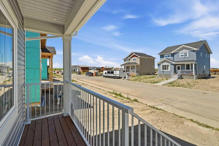 Property Photo: 123 Coote Street AB T0L 0P0