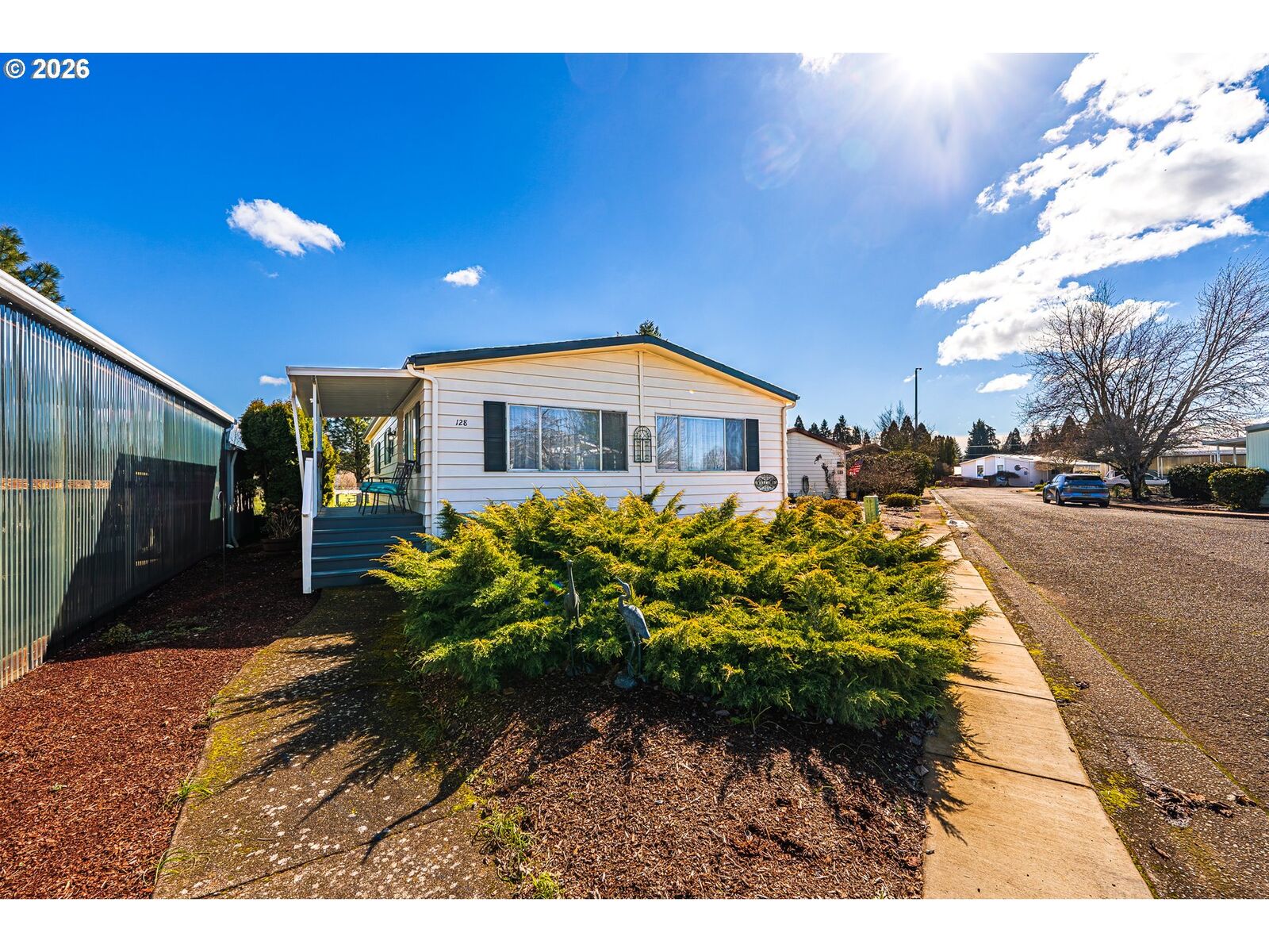 Property Photo: 1199 N Terry St 128 OR 97402