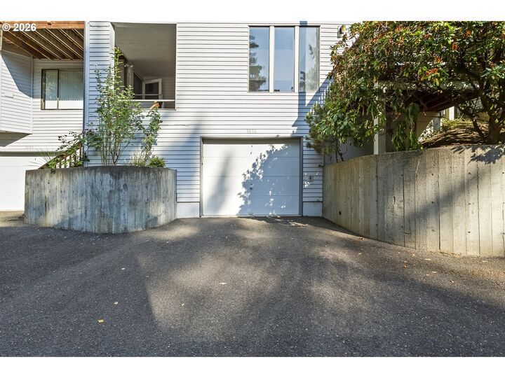Property Photo: 3676 Spring Ln OR 97035