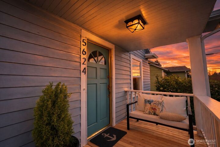 Property Photo: 5624 7th Avenue NW WA 98107