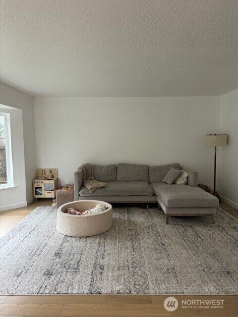 Property Photo:  14916  48th Avenue W  WA 98026 