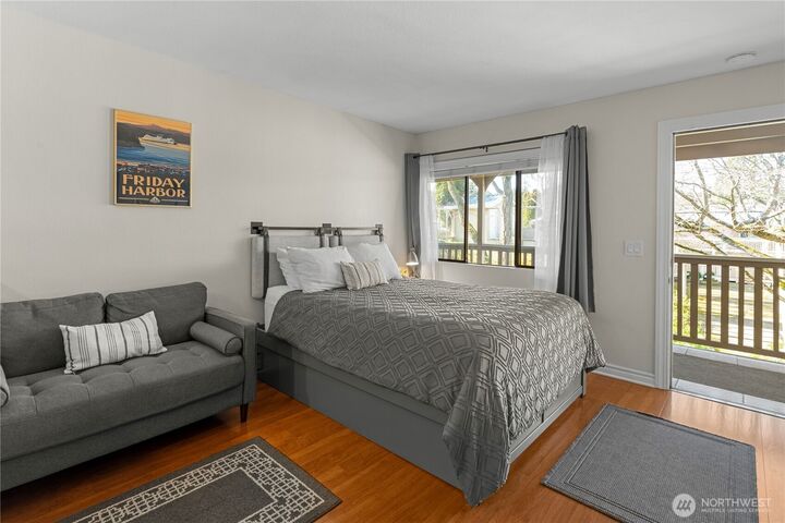 Property Photo:  250  Tucker Avenue 4  WA 98250 