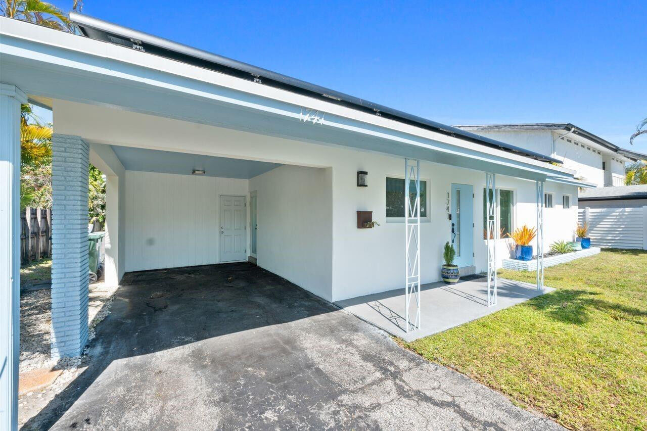 Property Photo:  1741 NE 40th Street  FL 33334 