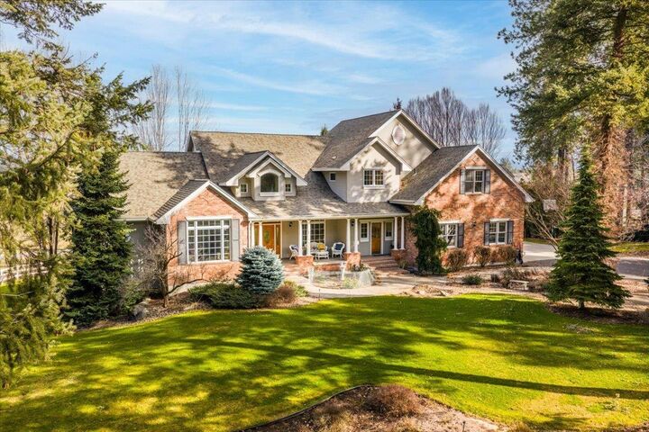Property Photo: 4309 E Silver Spur Ln WA 99217