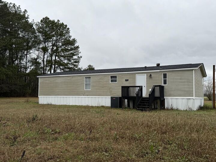 Property Photo: 6862 Moses Dingle Road SC 29102